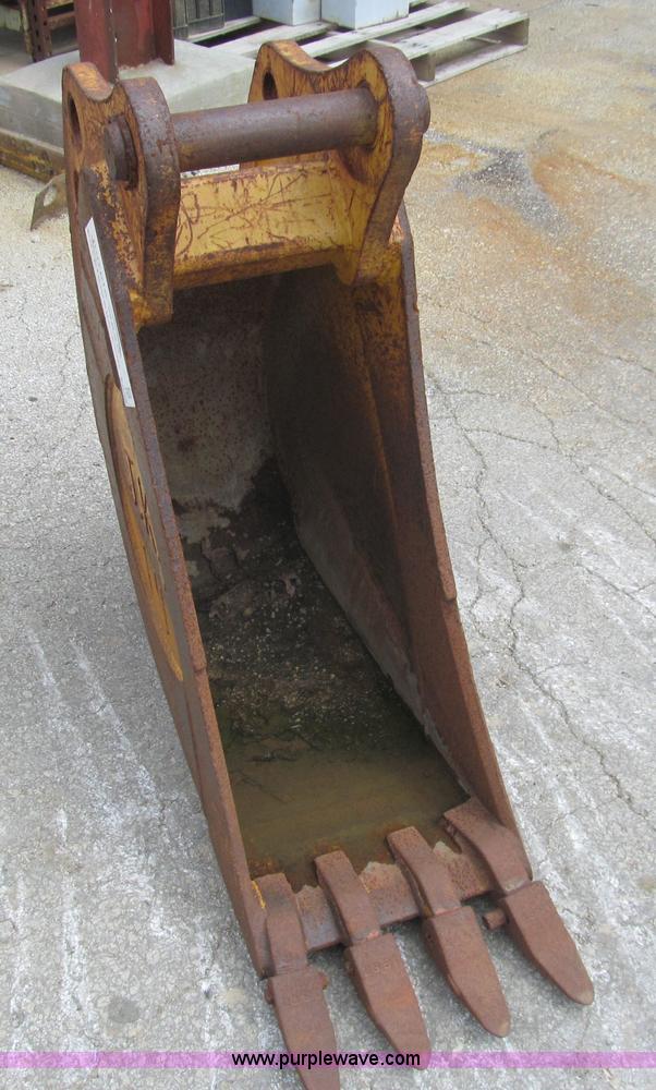 image for item F8839 14"W backhoe bucket