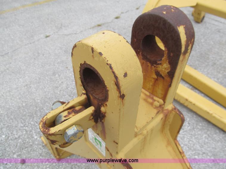 image for item F8840 Caterpillar D6 dozer ROPS and sweeps