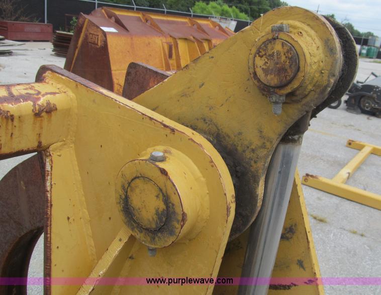 image for item F8843 Balderson quick attach grapple