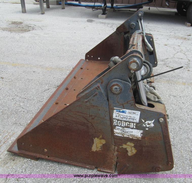 image for item F8852 68" skid steer blade