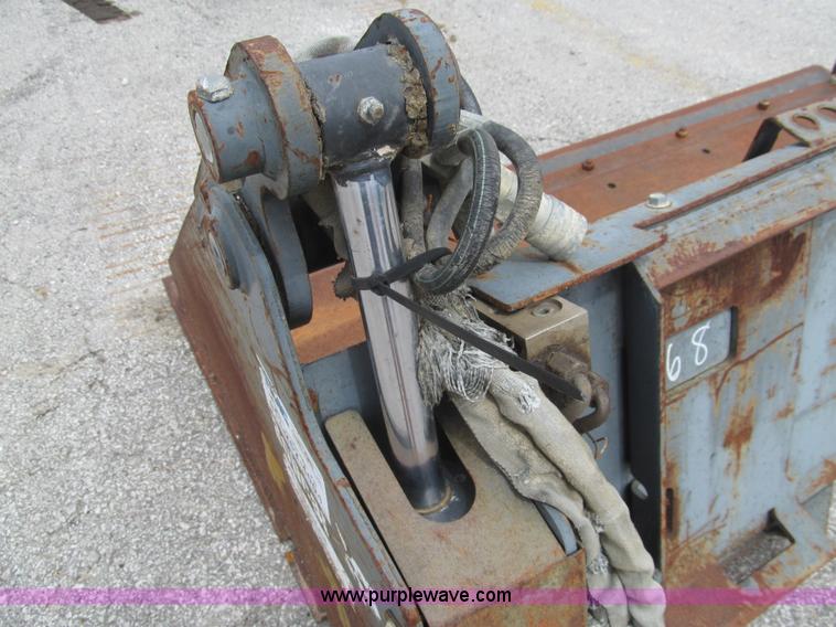 image for item F8852 68" skid steer blade