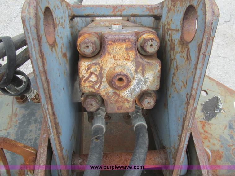 image for item F8853 Skid steer or mini excavator breaker