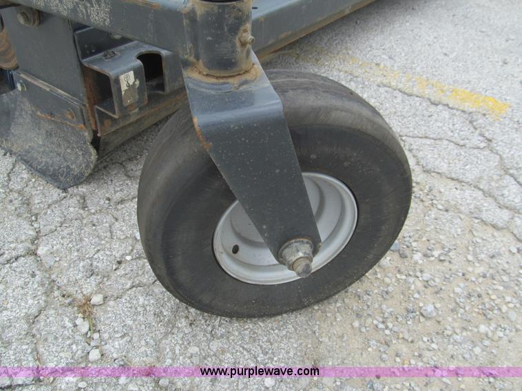 image for item F8854 2006 Bobcat Sweeper 84 broom