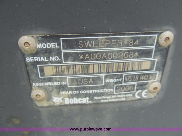 image for item F8854 2006 Bobcat Sweeper 84 broom