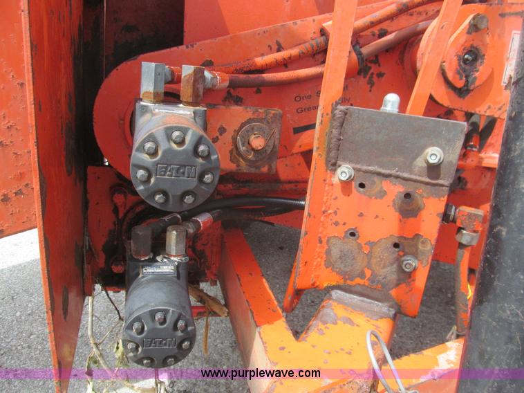 image for item F8856 Morbark Eager Beaver wood chipper