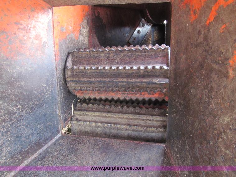 image for item F8856 Morbark Eager Beaver wood chipper