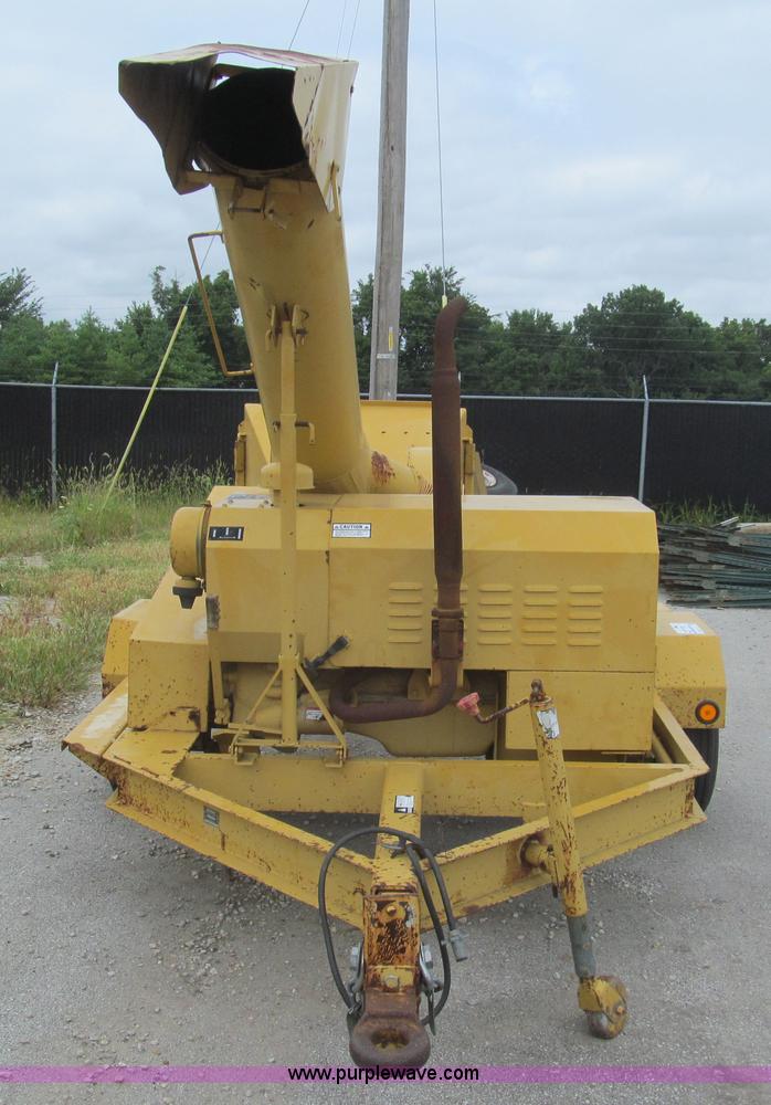 image for item F8857 Vermeer 1600A wood chipper