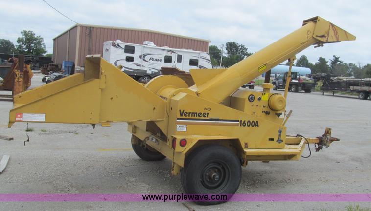 image for item F8857 Vermeer 1600A wood chipper