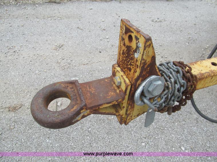 image for item F8857 Vermeer 1600A wood chipper