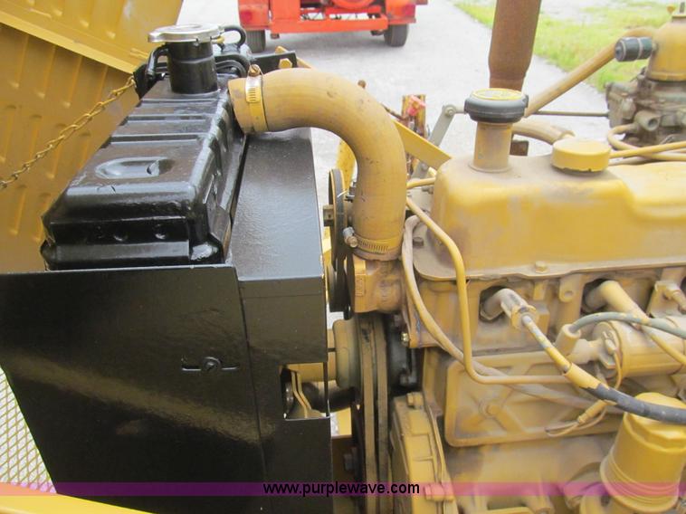 image for item F8857 Vermeer 1600A wood chipper