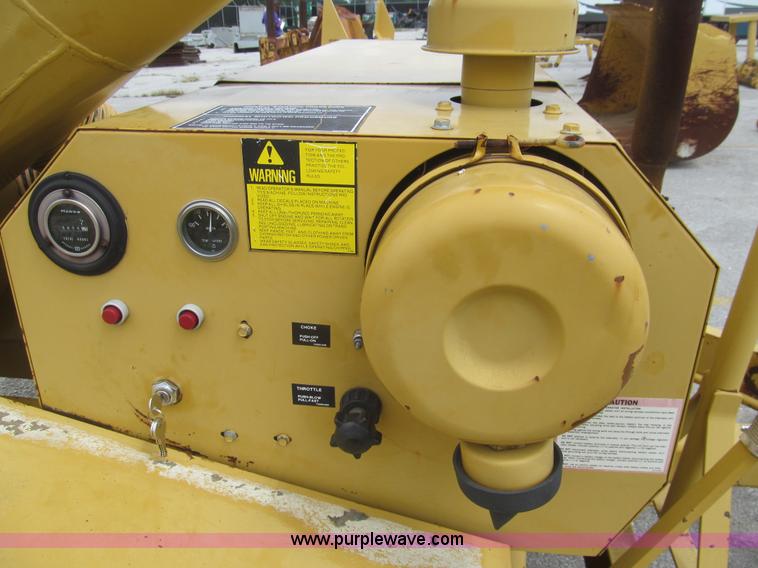 image for item F8857 Vermeer 1600A wood chipper