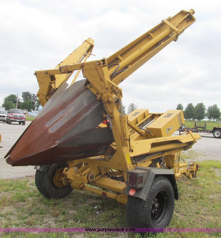 Vermeer TS44A tree spade in Greenwood, MO Item F8858 sold Purple Wave