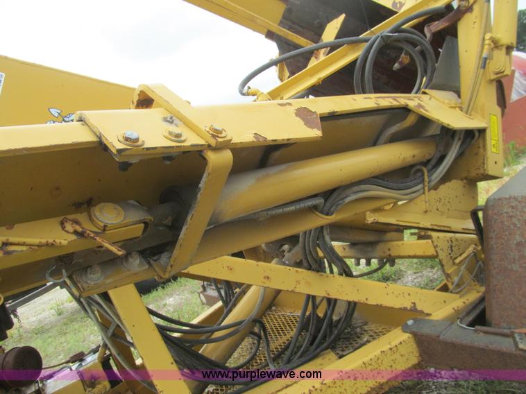 image for item F8858 Vermeer TS44A tree spade