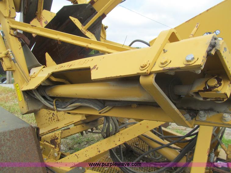 image for item F8858 Vermeer TS44A tree spade