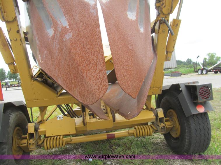 image for item F8858 Vermeer TS44A tree spade