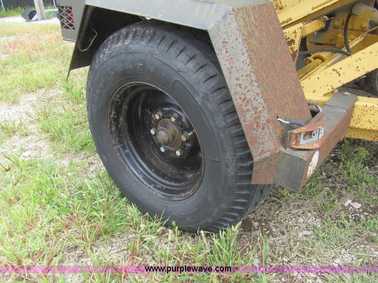 image for item F8858 Vermeer TS44A tree spade