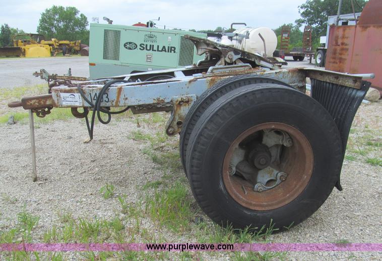image for item F8860 Single axle dolly