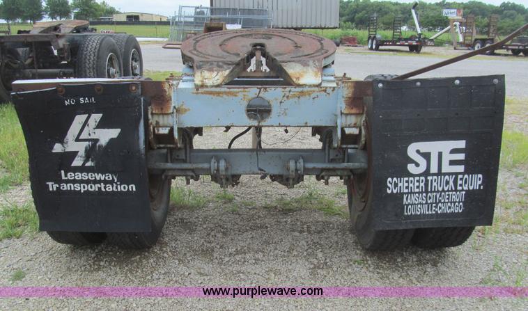 image for item F8860 Single axle dolly