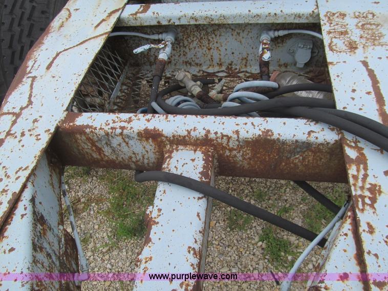 image for item F8860 Single axle dolly