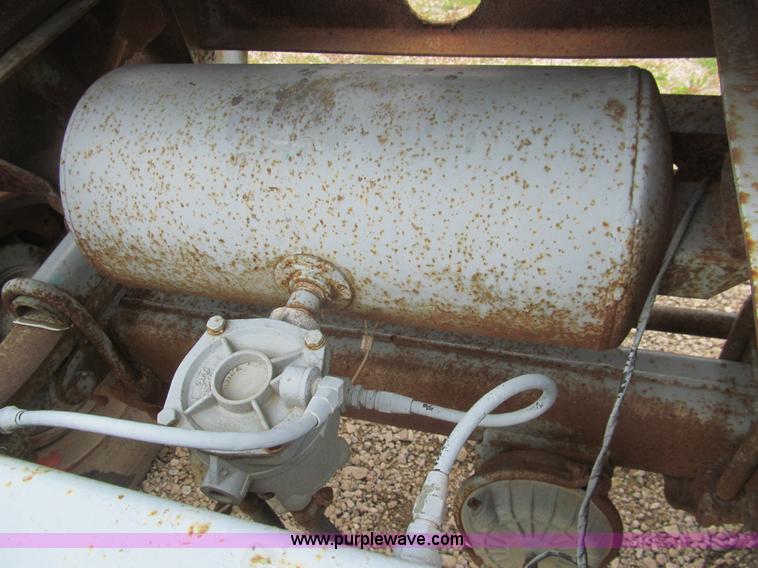 image for item F8860 Single axle dolly