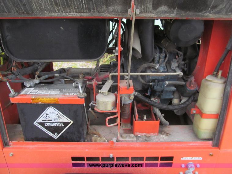 image for item F8862 Multiquip Whisperwatt 7000 light tower