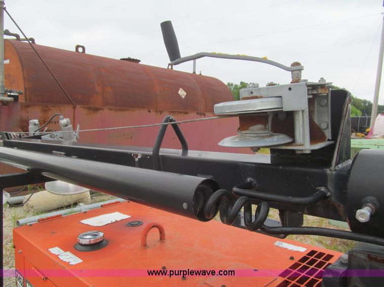 image for item F8862 Multiquip Whisperwatt 7000 light tower