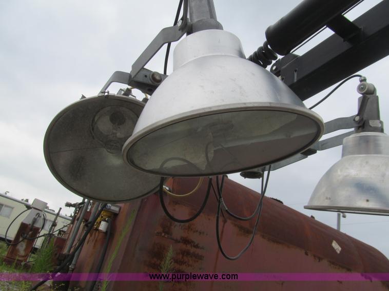 image for item F8862 Multiquip Whisperwatt 7000 light tower