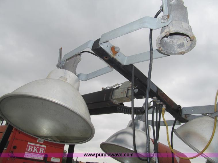 image for item F8862 Multiquip Whisperwatt 7000 light tower