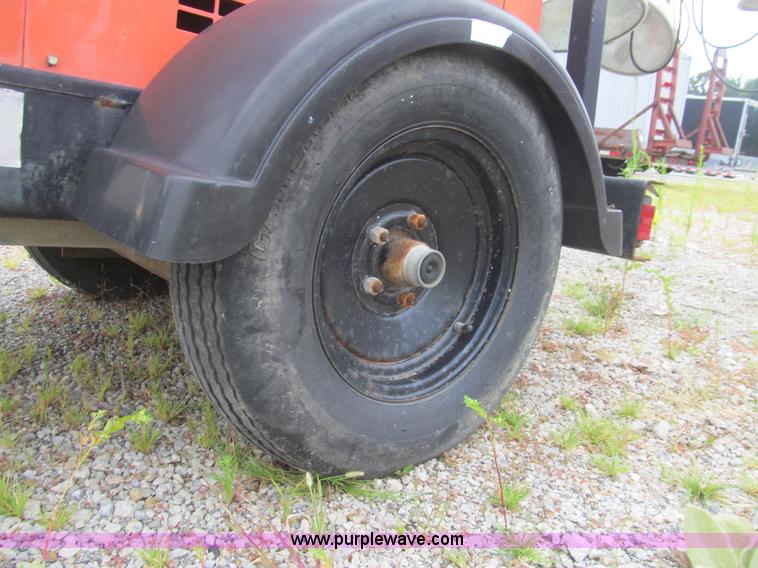 image for item F8862 Multiquip Whisperwatt 7000 light tower