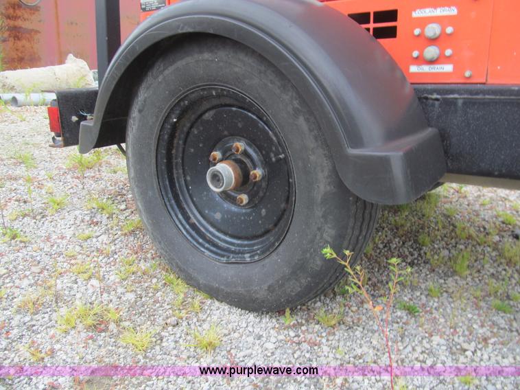 image for item F8862 Multiquip Whisperwatt 7000 light tower