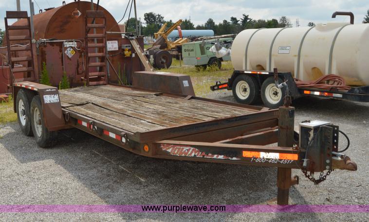 image for item F8865 2000 Towmaster trailer