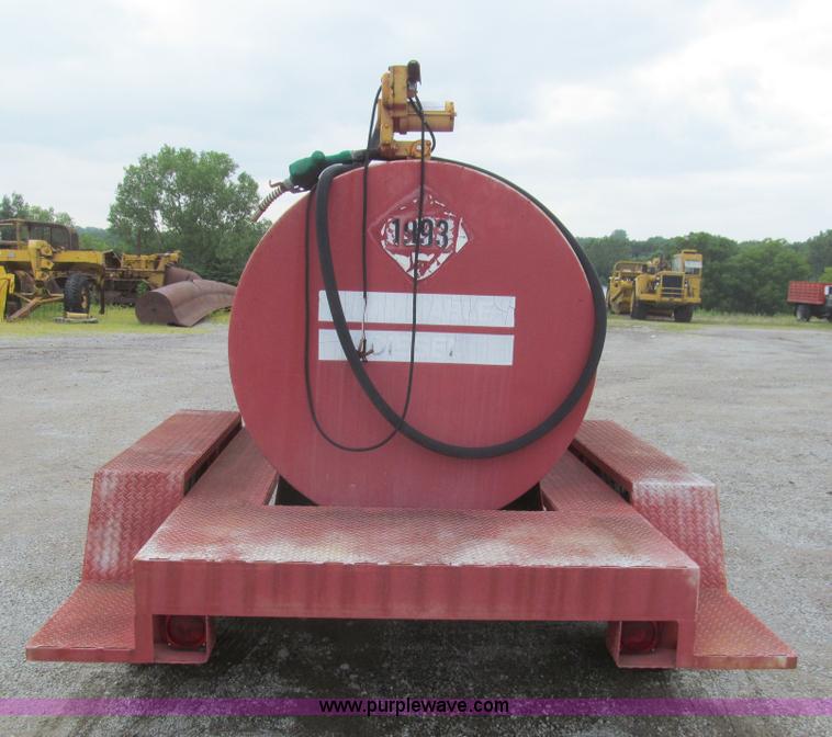image for item F8868 500 gallon portable fuel tank