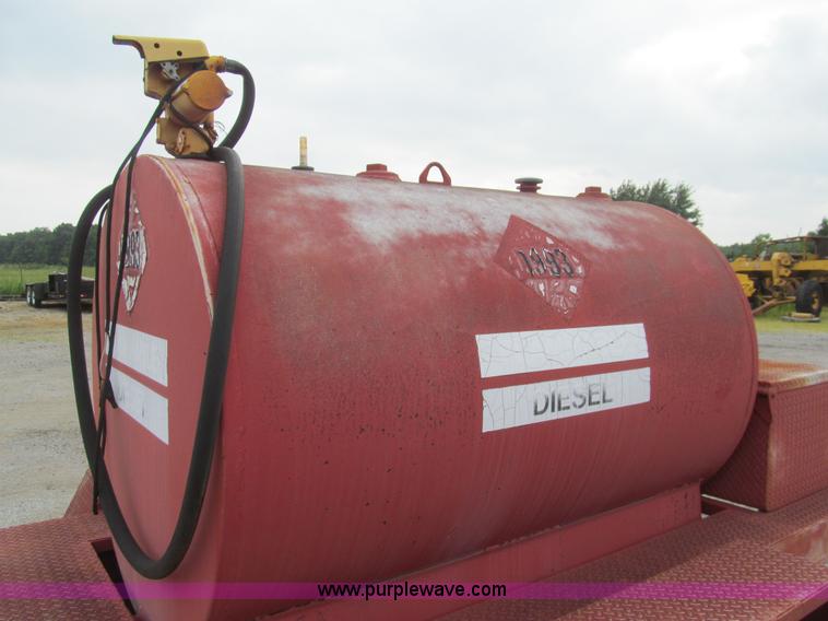 image for item F8868 500 gallon portable fuel tank