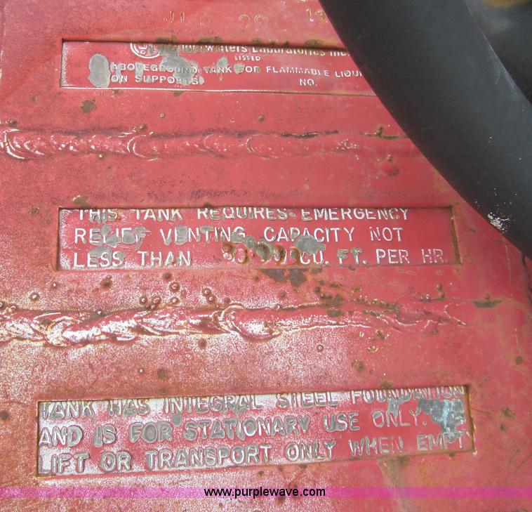 image for item F8868 500 gallon portable fuel tank