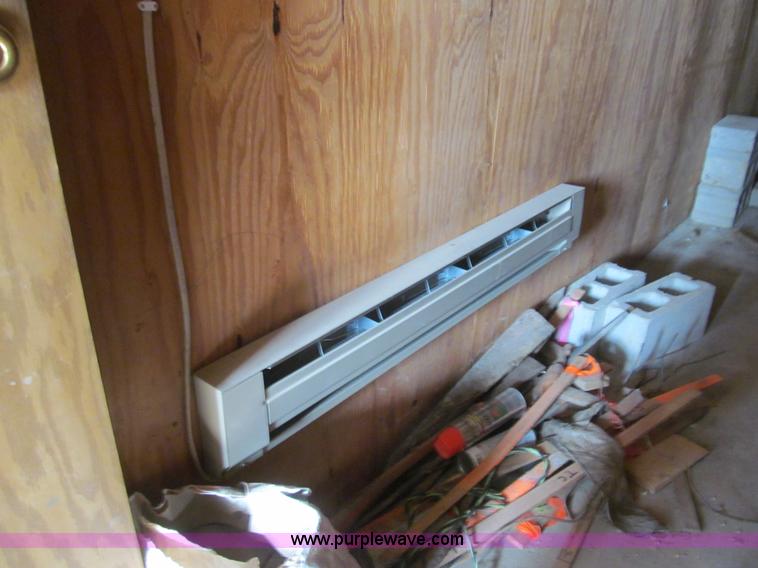 image for item F8869 1988 office trailer