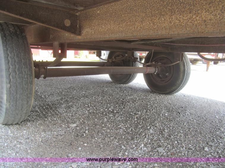 image for item F8869 1988 office trailer