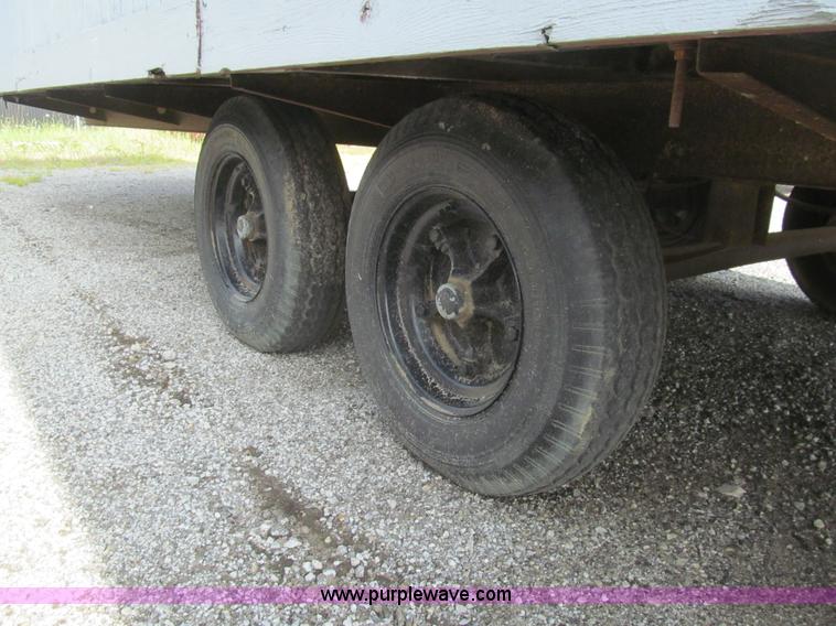 image for item F8869 1988 office trailer