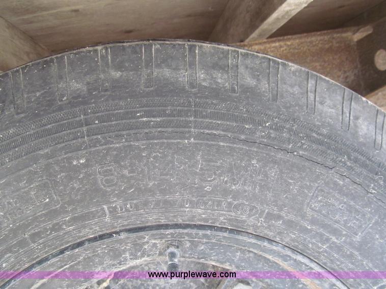 image for item F8869 1988 office trailer