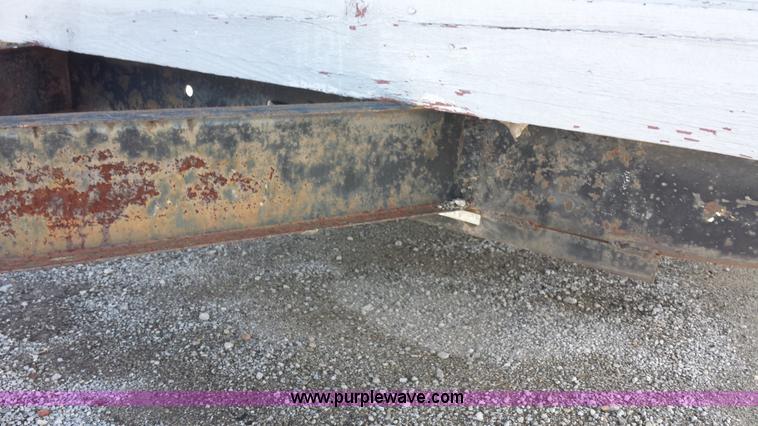 image for item F8869 1988 office trailer