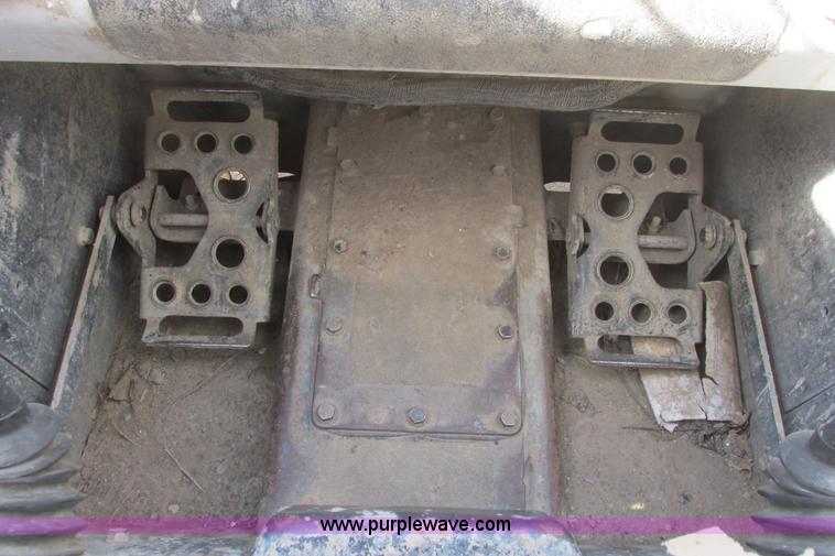 image for item G8294 2008 Bobcat S250 skid steer