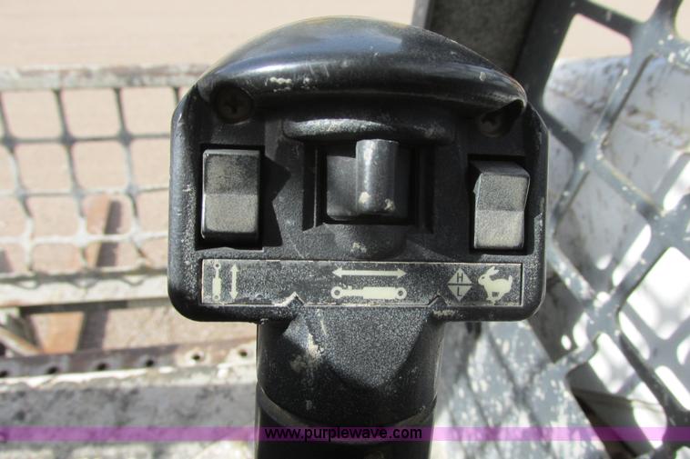 image for item G8294 2008 Bobcat S250 skid steer