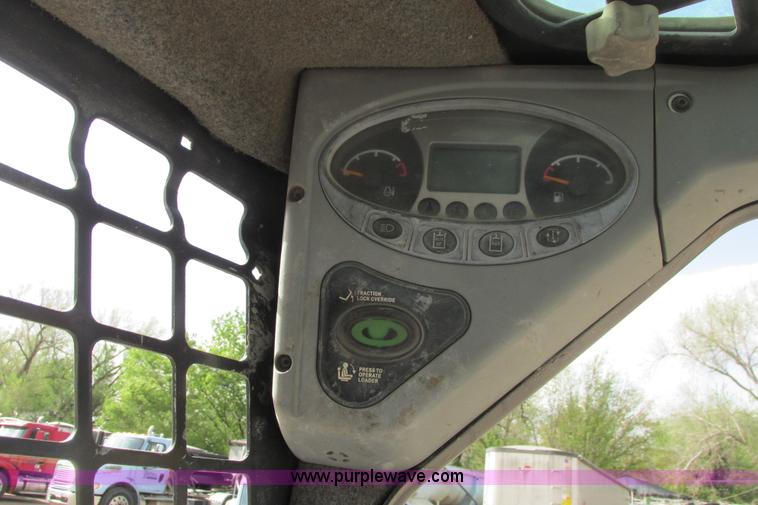 image for item G8294 2008 Bobcat S250 skid steer