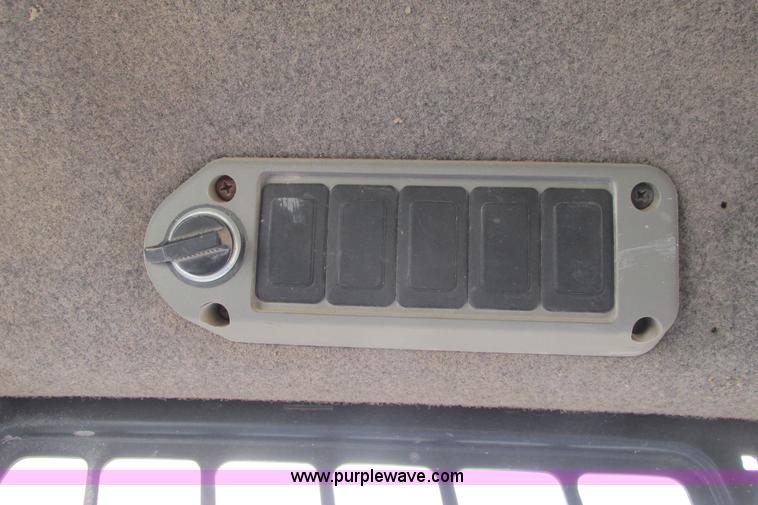 image for item G8294 2008 Bobcat S250 skid steer