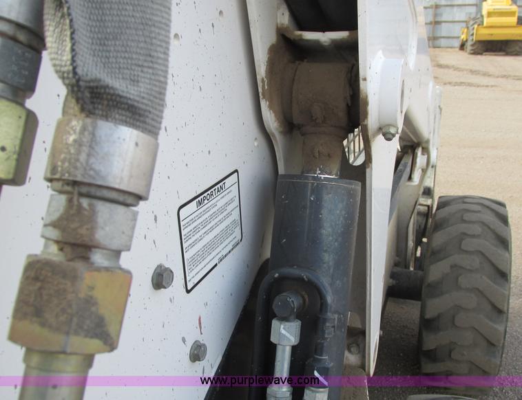 image for item G8294 2008 Bobcat S250 skid steer