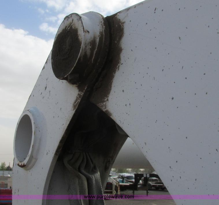 image for item G8294 2008 Bobcat S250 skid steer