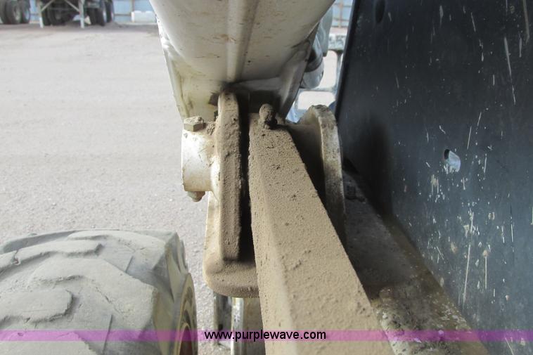 image for item G8294 2008 Bobcat S250 skid steer