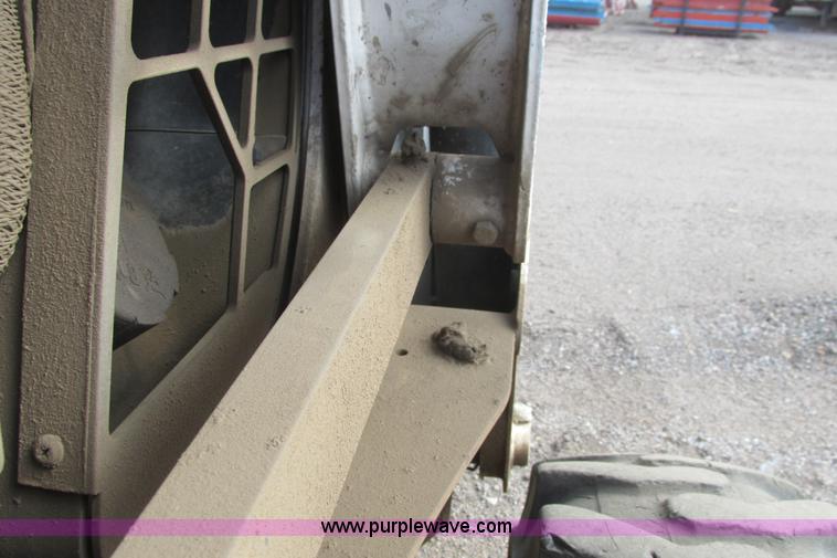 image for item G8294 2008 Bobcat S250 skid steer