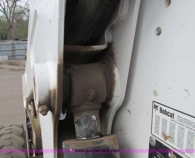 image for item G8294 2008 Bobcat S250 skid steer
