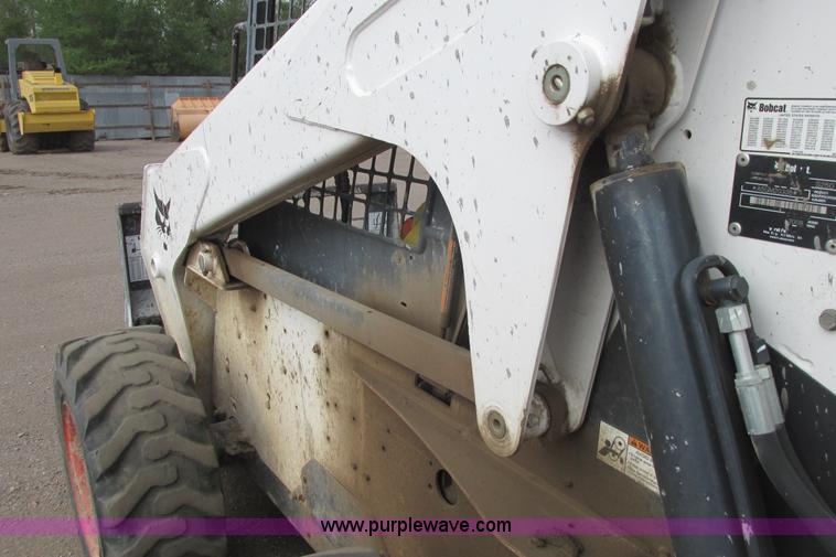 image for item G8294 2008 Bobcat S250 skid steer