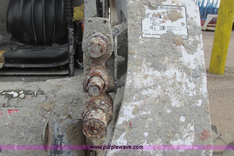 image for item G8294 2008 Bobcat S250 skid steer